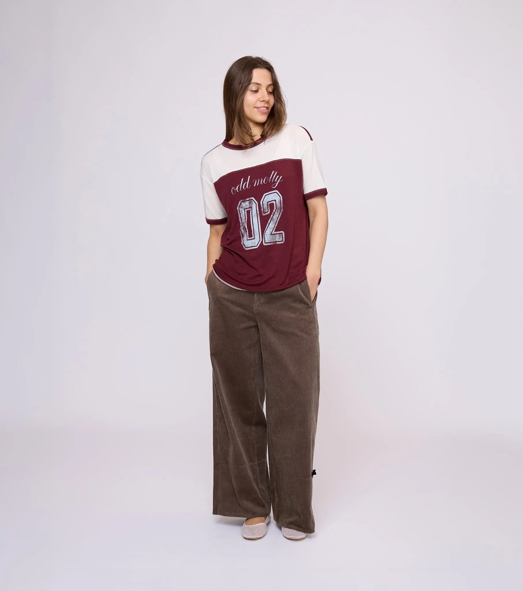 GamzeOM T-shirt Odd Molly